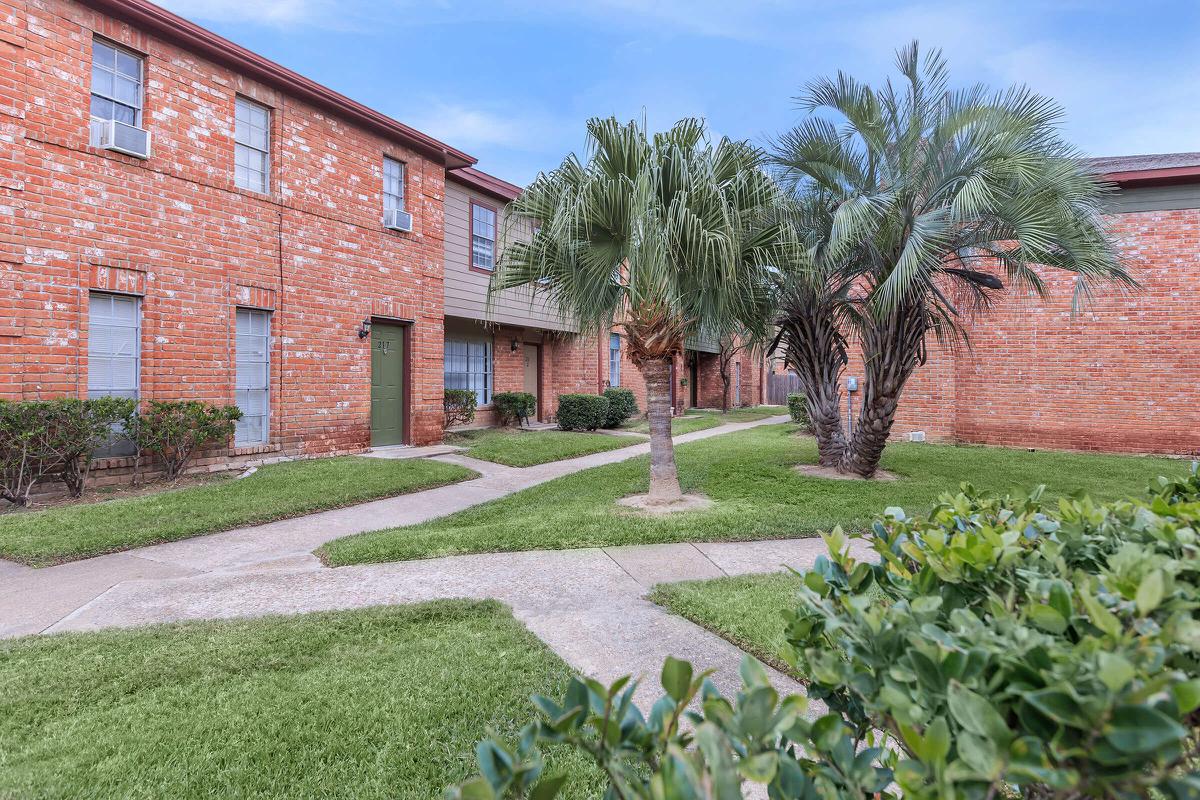 RedSwan CRE presents its first tokenized asset LIVE! Real estate investing webinar 7 real estate in texas